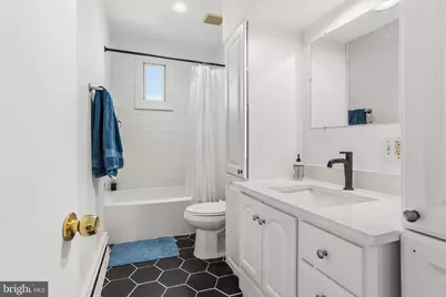 844 N 25th Street #2, Philadelphia, PA 19130 - Photo 9