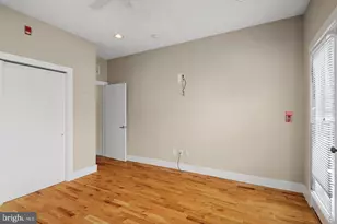 1607 Brown St, Philadelphia, PA 19130 - Photo 5