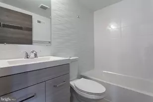 2553 Montrose St, Philadelphia, PA 19146 - Photo 11