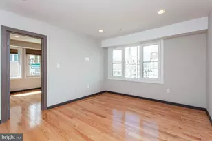 2553 Montrose St, Philadelphia, PA 19146 - Photo 9