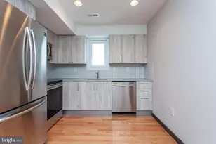 2553 Montrose St, Philadelphia, PA 19146 - Photo 5