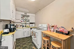 1834 Farrington Rd, Philadelphia, PA 19151 - Photo 7