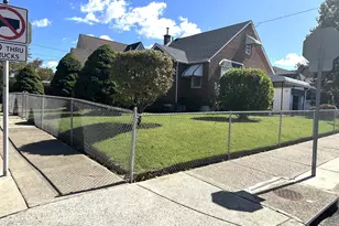9301 Ditman St, Philadelphia, PA 19114 - Photo 3