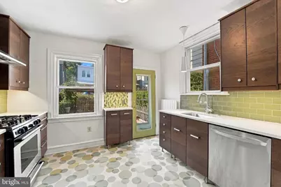 147 W Meade Street, Philadelphia, PA 19118 - Photo 5