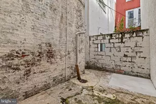 2010 Ionic St, Philadelphia, PA 19103 - Photo 31