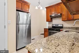 1819 Christian St, Philadelphia, PA 19146 - Photo 9