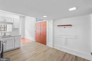 159 N 21st St, Philadelphia, PA 19103 - Photo 9