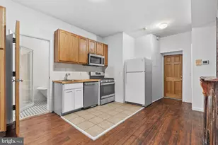 159 N 21st St, Philadelphia, PA 19103 - Photo 9