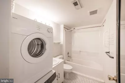 1728 Green Street #UNIT 4F, Philadelphia, PA 19130 - Photo 9