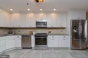 309 N 3rd St, Philadelphia, PA 19106 - Photo 13