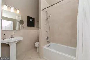 309 N 3rd St, Philadelphia, PA 19106 - Photo 27