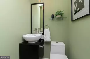309 N 3rd St, Philadelphia, PA 19106 - Photo 17