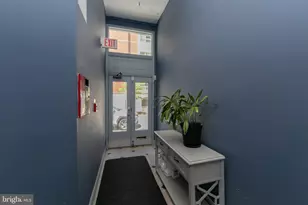 309 N 3rd St, Philadelphia, PA 19106 - Photo 3