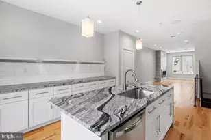 2057 Tasker St, Philadelphia, PA 19145 - Photo 7