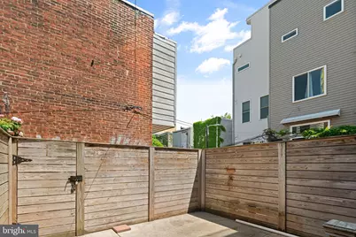 2057 Tasker Street, Philadelphia, PA 19145 - Photo 9
