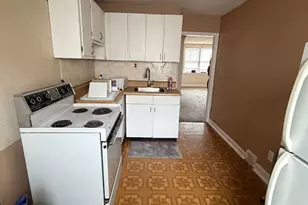1320 W Nedro Ave, Philadelphia, PA 19141 - Photo 9