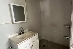 1427 Friendship St, Philadelphia, PA 19111 - Photo 13