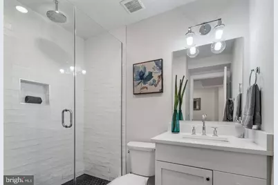 1910 Brown St #2, Philadelphia, PA 19130 - Photo 15