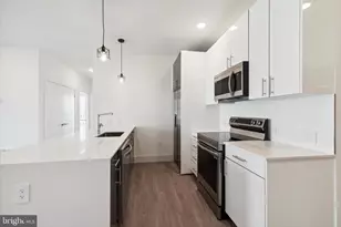 1221 E Fletcher St, Philadelphia, PA 19125 - Photo 9
