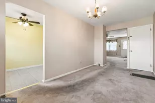527 Martin St, Philadelphia, PA 19128 - Photo 7