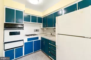 527 Martin St, Philadelphia, PA 19128 - Photo 9