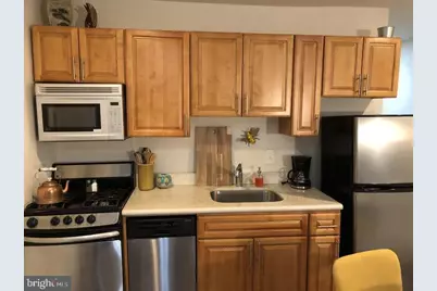 2033 Spruce Street #1, Philadelphia, PA 19103 - Photo 3