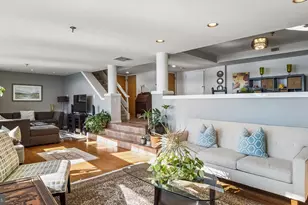 7 N Christopher Columbus Blvd, Philadelphia, PA 19106 - Photo 3