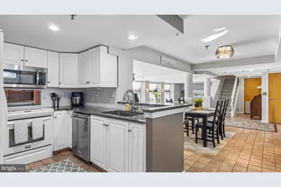 7 N Christopher Columbus Boulevard #246, Philadelphia, PA 19106 - Photo 13