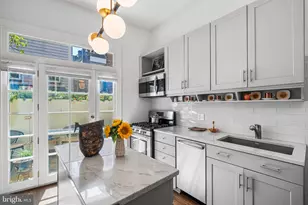 734 Montrose St, Philadelphia, PA 19147 - Photo 9