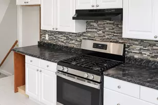 611 Green Ln, Philadelphia, PA 19128 - Photo 9
