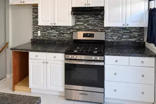 611 Green Ln, Philadelphia, PA 19128 - Photo 7