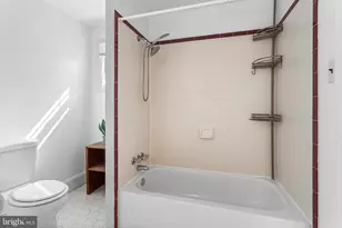 2826 Poplar St, Philadelphia, PA 19130 - Photo 15