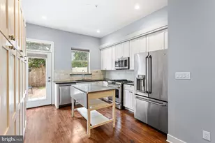 1118 E Oxford St, Philadelphia, PA 19125 - Photo 7