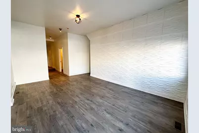 526 W Girard Avenue #FIRST FLOOR, Philadelphia, PA 19123 - Photo 5