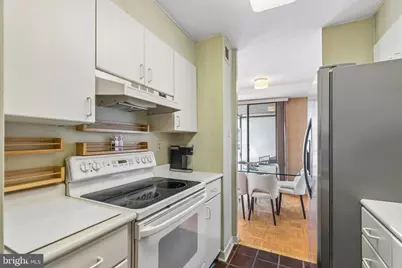 224 W Rittenhouse Square #2510, Philadelphia, PA 19103 - Photo 9