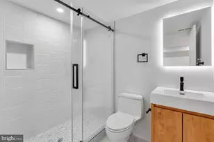 722 S 17th St, Philadelphia, PA 19146 - Photo 31