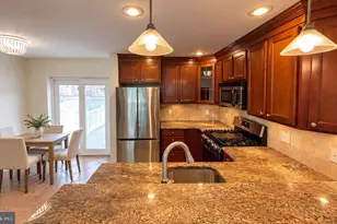 2820 S Darien St, Philadelphia, PA 19148 - Photo 5