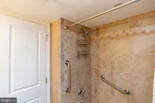 18106 Delaire Landing Rd, Philadelphia, PA 19114 - Photo 43
