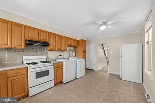 1029 Orthodox St, Philadelphia, PA 19124 - Photo 11