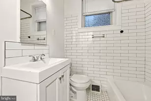 334 Lombard St, Philadelphia, PA 19147 - Photo 11