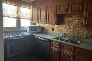 6612 Lotus Rd, Philadelphia, PA 19151 - Photo 11
