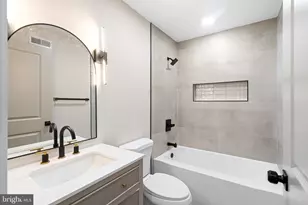 1443 N Edgewood St, Philadelphia, PA 19151 - Photo 13