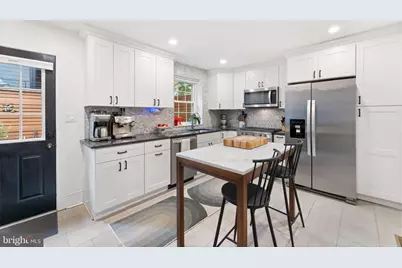 870 N Lawrence Street, Philadelphia, PA 19123 - Photo 15