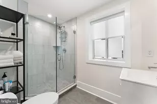 870 N Lawrence St, Philadelphia, PA 19123 - Photo 21