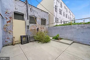 832 Tasker St, Philadelphia, PA 19148 - Photo 15