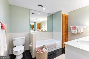 14 Newton St, Philadelphia, PA 19118 - Photo 23
