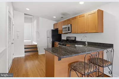 1418 Christian Street #3, Philadelphia, PA 19146 - Photo 9