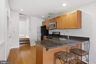 1418 Christian St, Philadelphia, PA 19146 - Photo 9