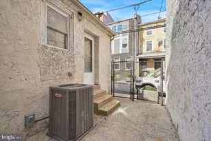 223 Grape St, Philadelphia, PA 19128 - Photo 25