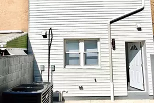 925 S 11th St, Philadelphia, PA 19147 - Photo 13